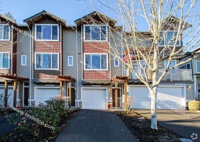 Building Photo - Cozy Townhome in Beautiful Progress Ridge-...