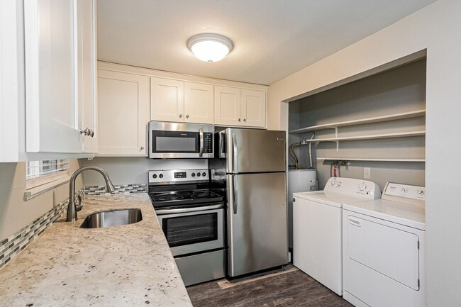 Photo - 5011 SW Beaverton Hillsdale Hwy Unidad A