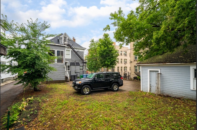 1924 Colfax Ave South Unidad 2