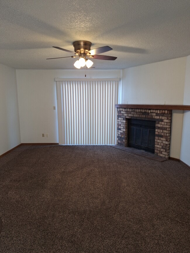 Building Photo - 1305 Galeta Ave Unit C