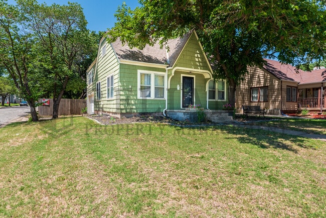 Photo - 601 N Pershing St