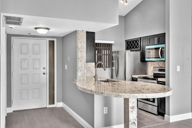 Photo - 2851 N Oakland Forest Dr