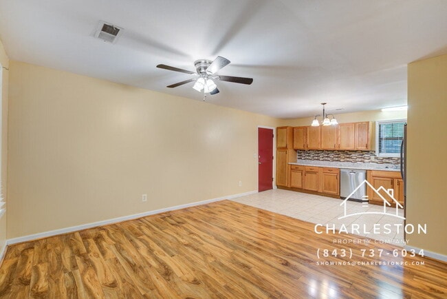 106 Carriage Ct