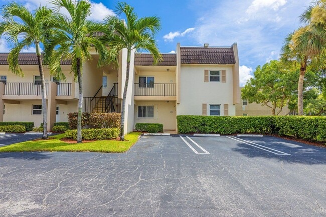 Building Photo - 2805 Casita Way Unit 215 Rental