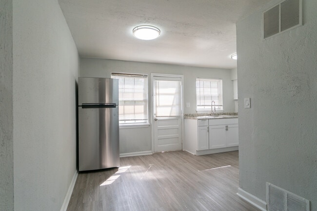 Salem Manor Apartments