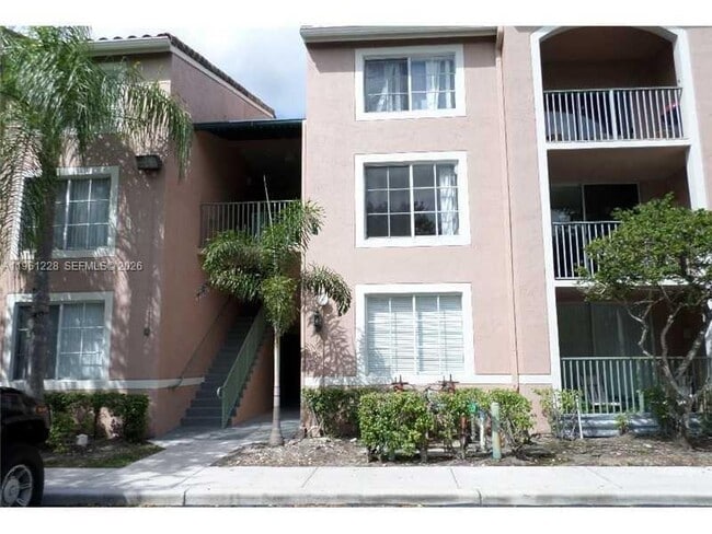 Photo - 12124 St.Andrews Pl Unidad 209