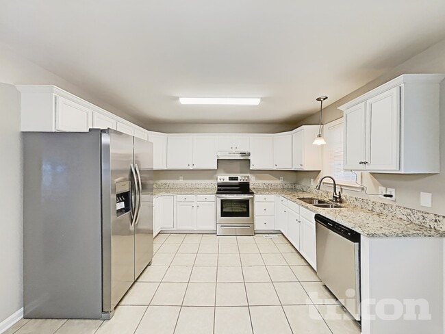 3012 Brittany Dr