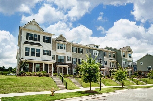 Photo - 9107 Bluefield St