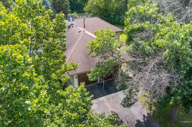 Photo - 12131 62nd Ave N Unidad 12131 62nd Ave N, Maple G