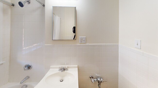 Photo - 85 Strathmore Rd Unidad 43