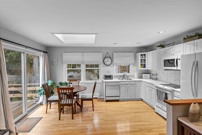 3 Crestview Dr