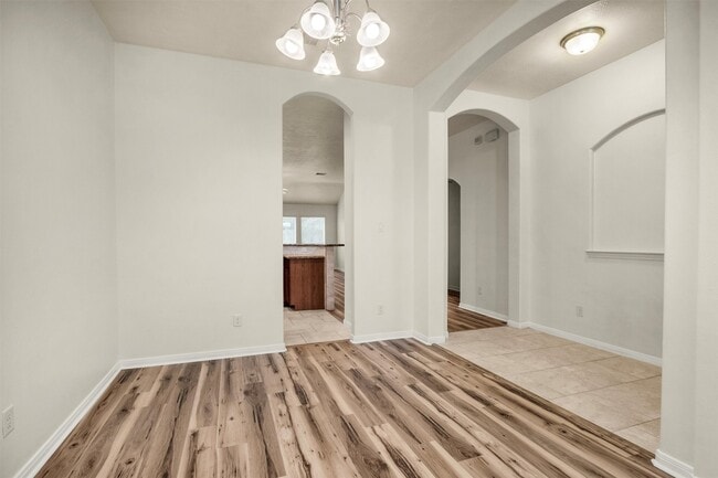 Photo - 12822 Lakeshore Dr