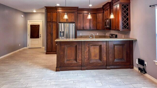 1012 Tesoro Park