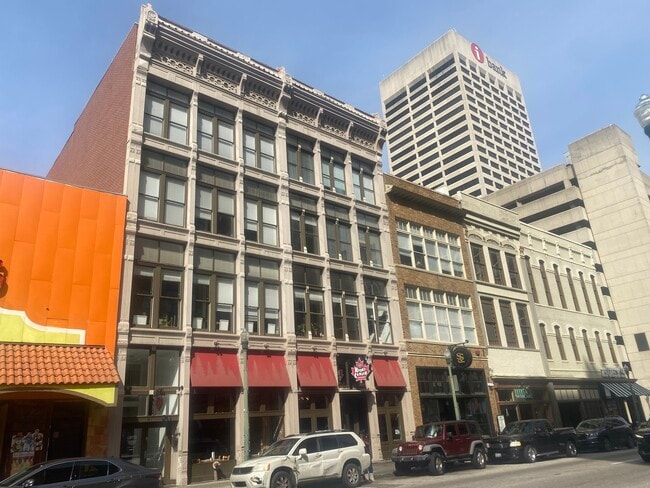 Lofts at Merchant Row