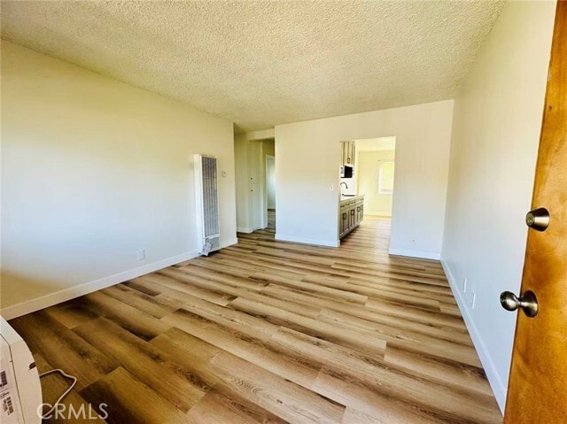 Photo - 933 N Alameda Ave Unit 4