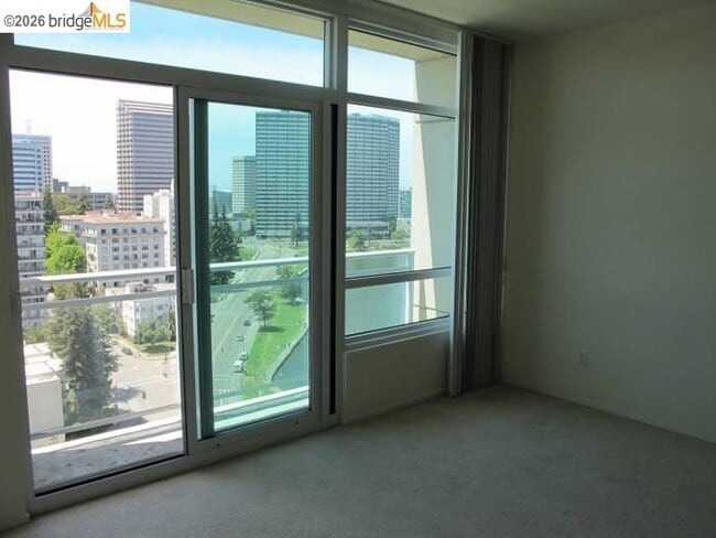 Photo - 1 Lakeside Dr Unidad 1509