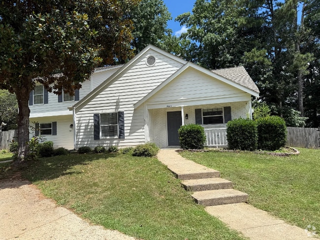 Building Photo - 5085 Village Green Way Rental