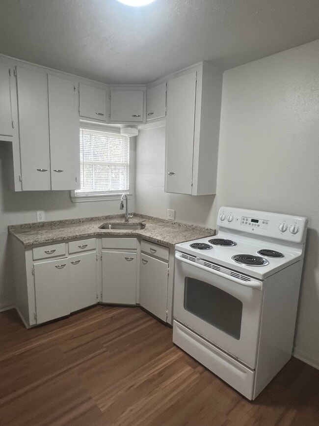 Photo - Charming 2/1 in Waco