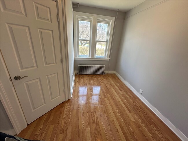 Photo - 1228 Brook St Apartment