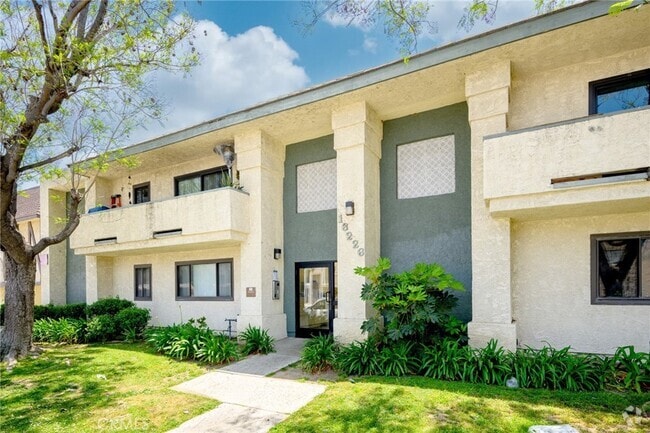 Building Photo - 16226 Vanowen St Unit 208-208 Rental