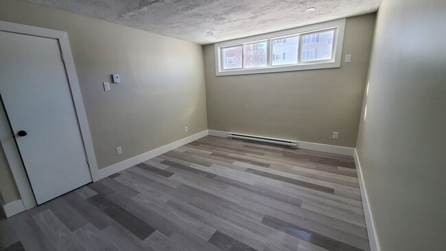 Photo - 245 Humphrey St Unité 2