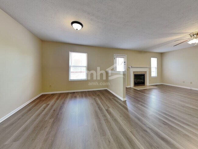 Photo - 200 Hedgington Ct