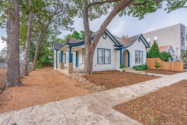 Photo - 210-M (ERL) Unit A