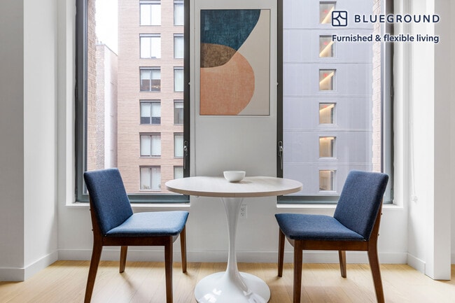 Photo - 241 W 28th St Unidad FL5-ID2148