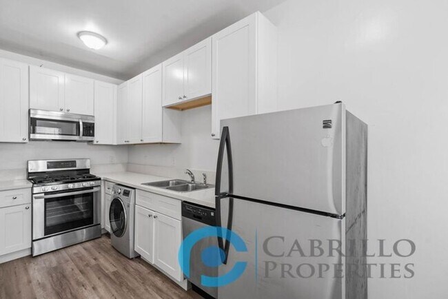 Building Photo - 3939 7th Ave Unit #1