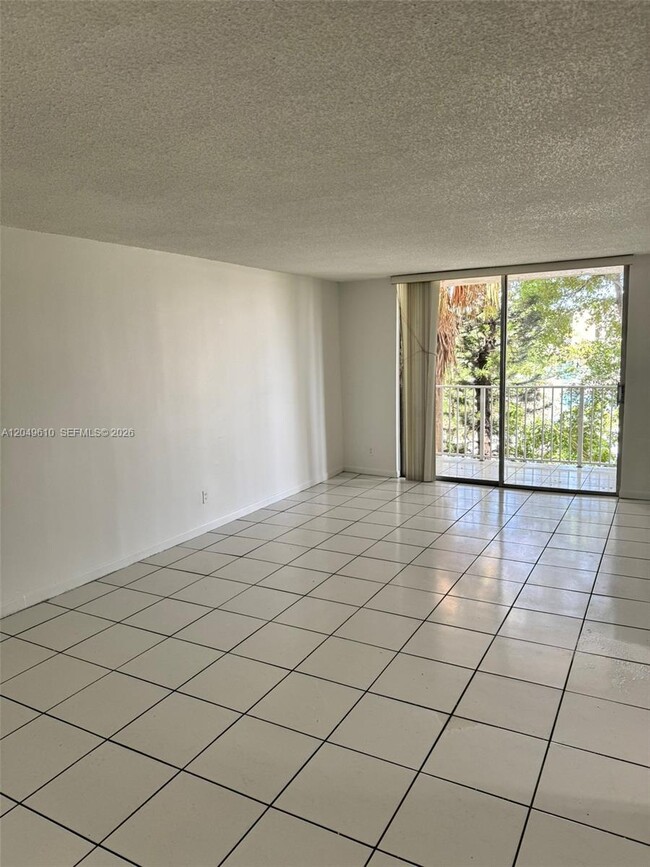 Photo - 8511 NW 8th St Unit 303