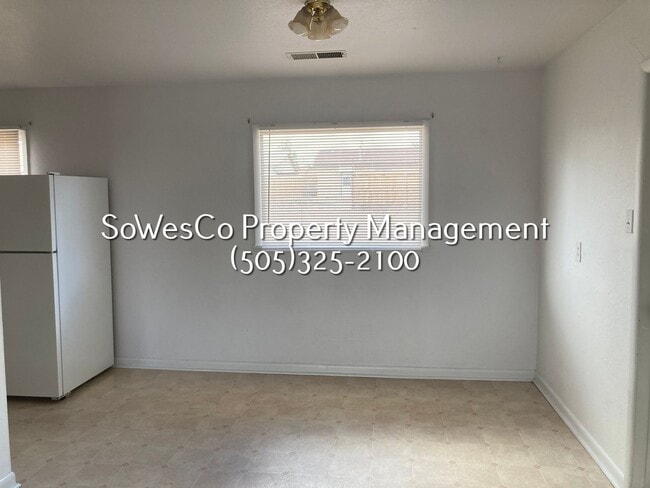Photo - Cute 3 Bedroom Home with Garage