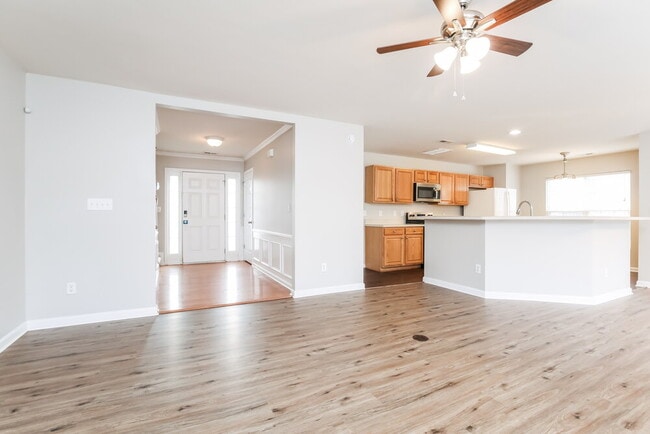 Photo - 2043 Swimming Hole Cir