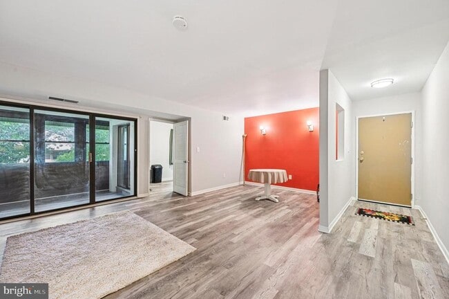 Photo - 9633 White Acre Rd Unit C2