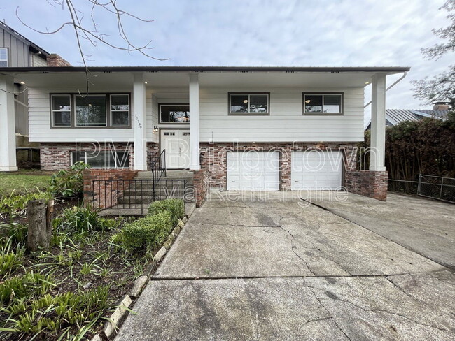 Building Photo - 15300 SE Lee Ave Rental