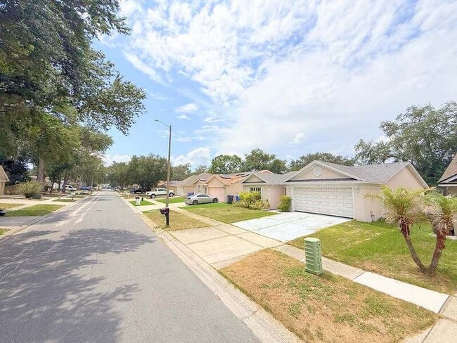 1118 Hardwood Dr