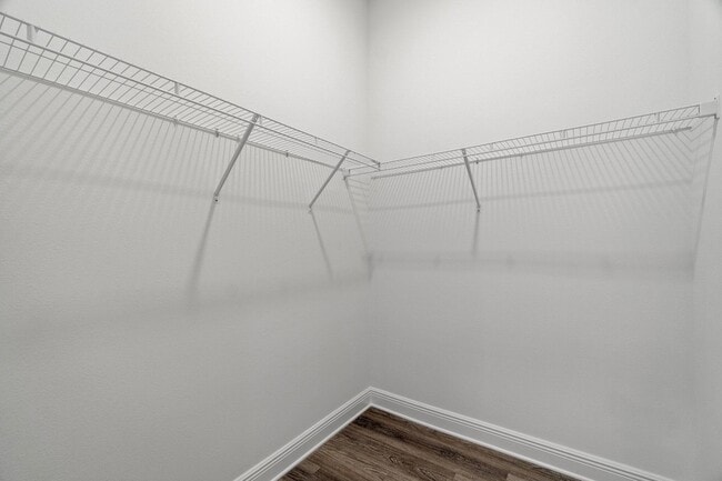 Building Photo - 232 Kara Lake Dr