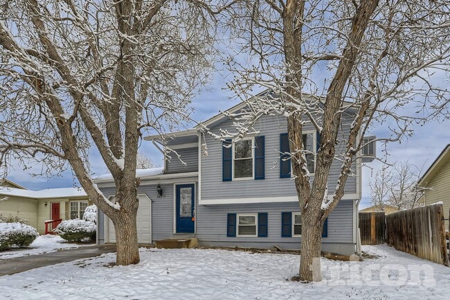 18871 E Gunnison Pl