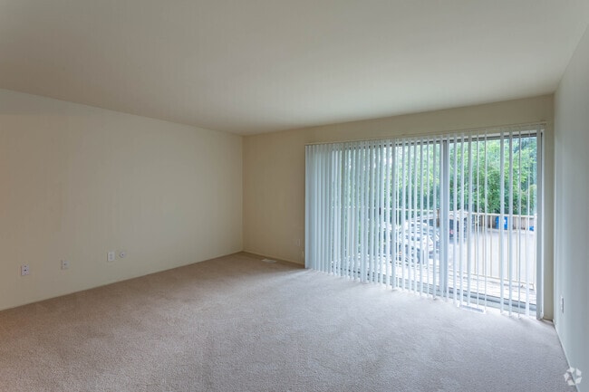 1 BR, 1 BA - Silver Birch - 790 SF