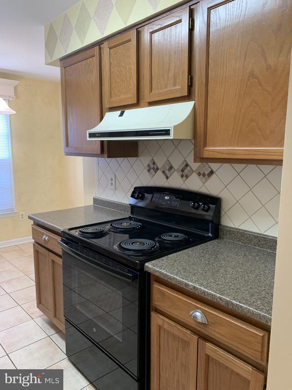 Photo - 22319 Mayfield Sq