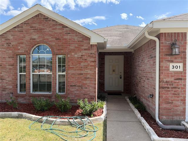 Photo - 301 Meadow Lark Ln