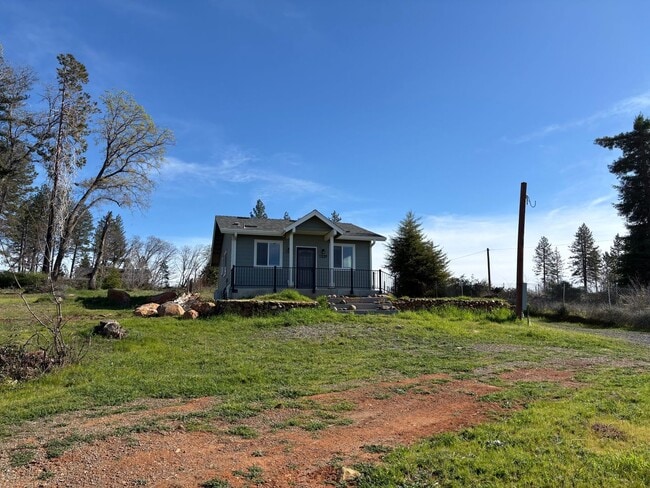 Building Photo - 1329 Taylor Ln