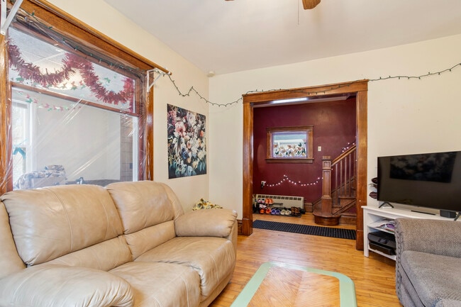 Photo - 1028 23rd Ave SE