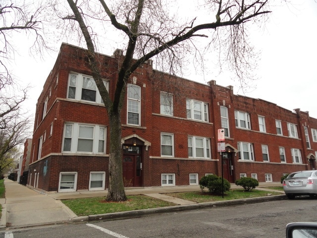 Photo - 3601 W Le Moyne St Condo