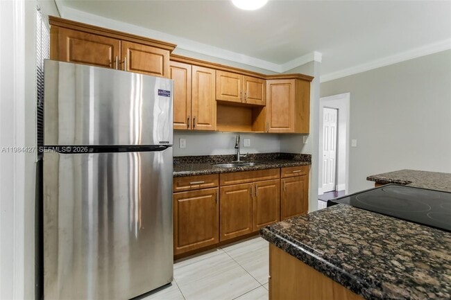 Photo - 601 NW 194th St