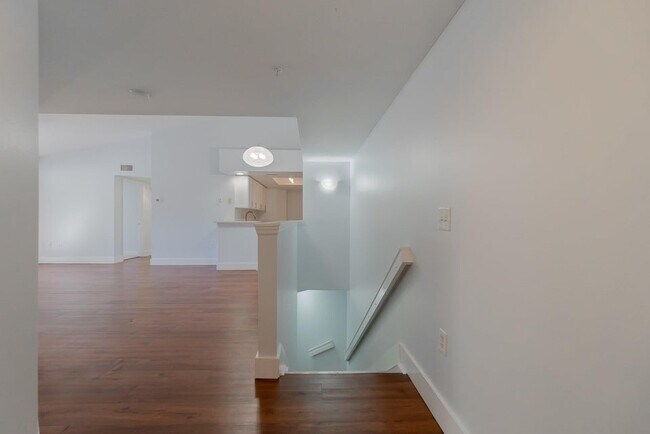 Photo - 4183 N Haverhill Rd Unidad 702