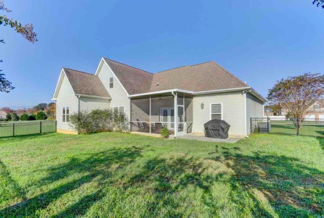 Photo - 804 Commonwealth Avenue