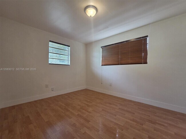 4730 NW 23rd Ave Unit B