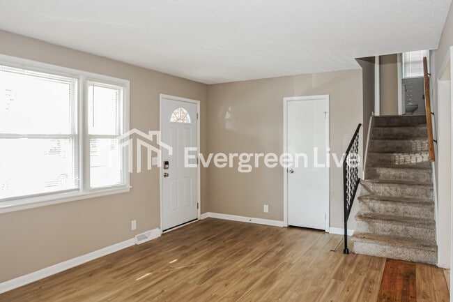 Photo - 3216 Teton Dr NW