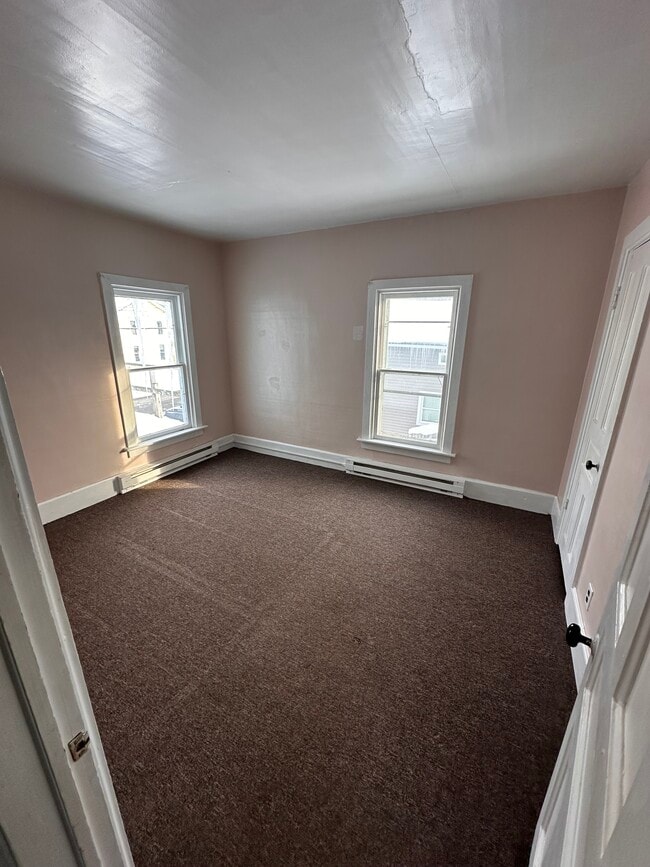 Photo - 19 Park St Unit Upper