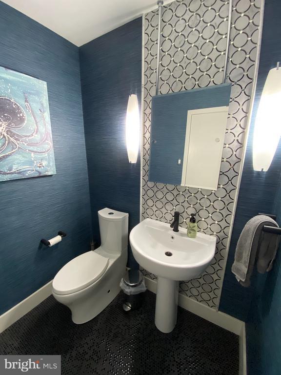 Photo - 805 Rosehill Dr